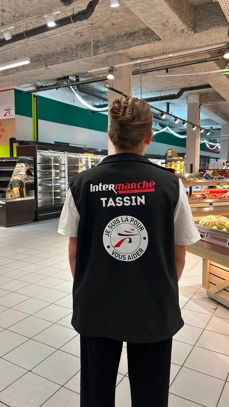 Tenue d’équipe personnalisée pour Intermarché Tassin